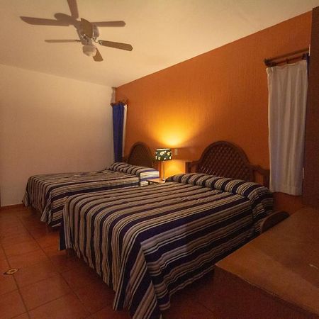 Hotel Degollado Bagian luar foto