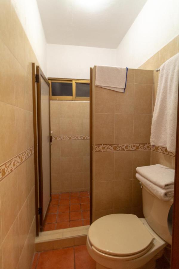 Hotel Degollado Bagian luar foto